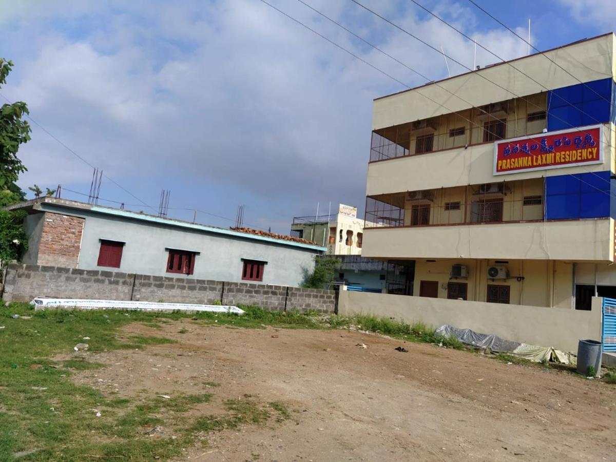 Prasanna Laxmi Residency Bhadrāchalam Exterior photo